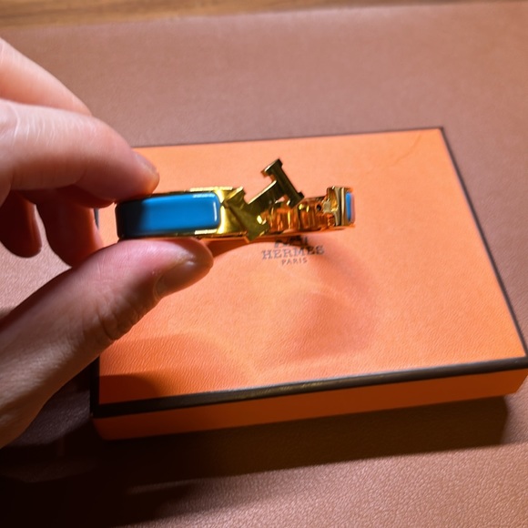 Hermes Bracelet - Enamel Narrow Clic Clac H Bracelet PM Turquoise - Picture 6 of 7